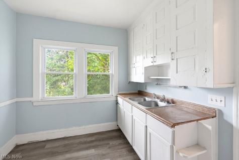 882 E 131st Street Cleveland OH 44108