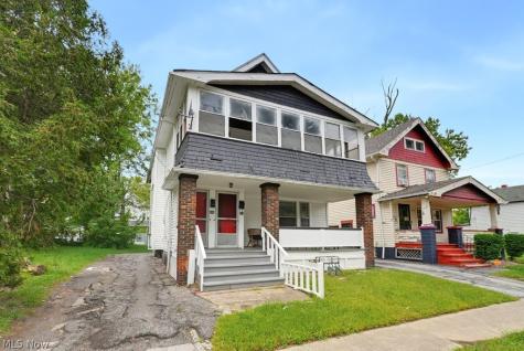 882 E 131st Street Cleveland OH 44108