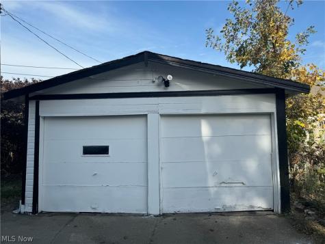 14131 Sylvia Avenue Cleveland OH 44110
