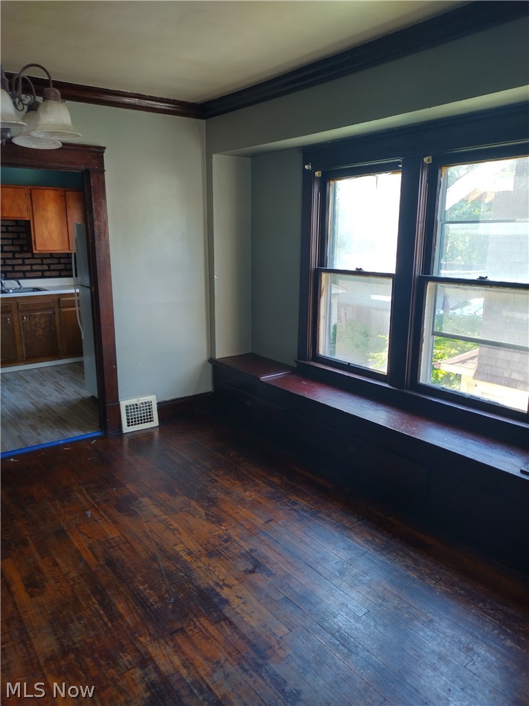 3282 W 94th Street Cleveland OH 44102