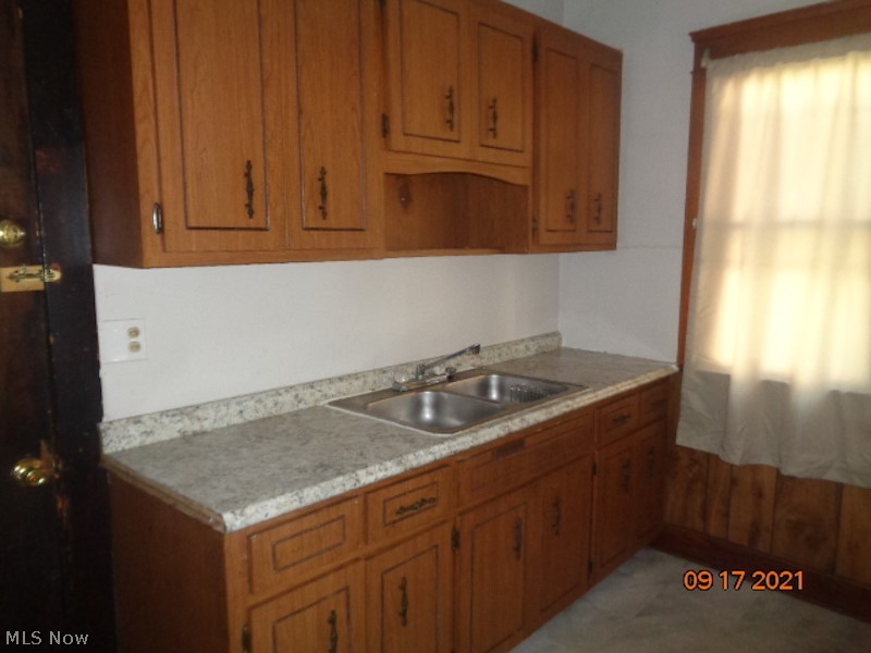 3282 W 94th Street Cleveland OH 44102