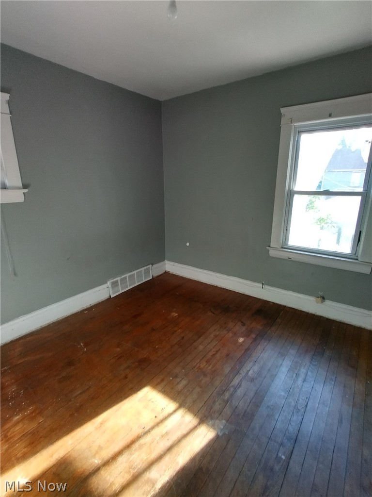 3282 W 94th Street Cleveland OH 44102