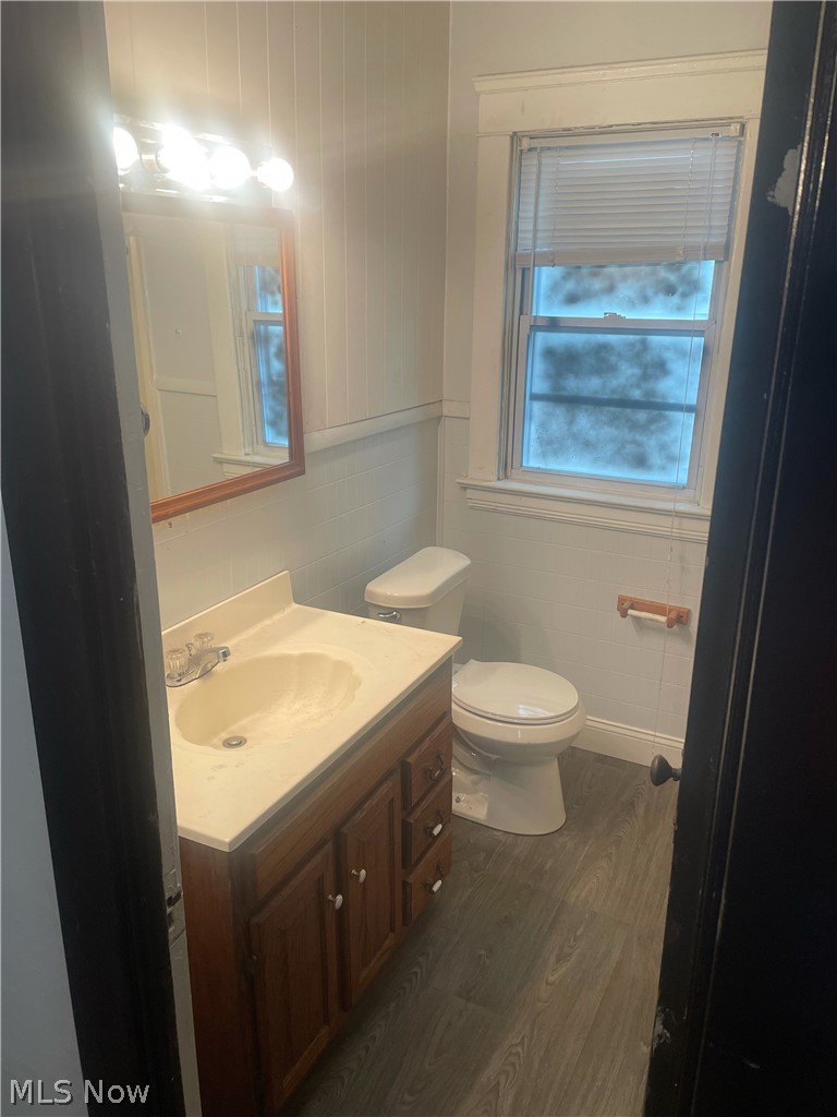 3282 W 94th Street Cleveland OH 44102