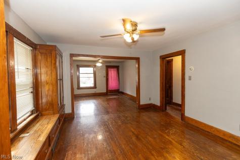 2700 Montclair Avenue Cleveland OH 44109