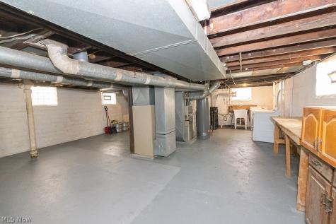 2700 Montclair Avenue Cleveland OH 44109