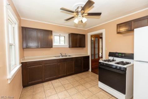 2700 Montclair Avenue Cleveland OH 44109