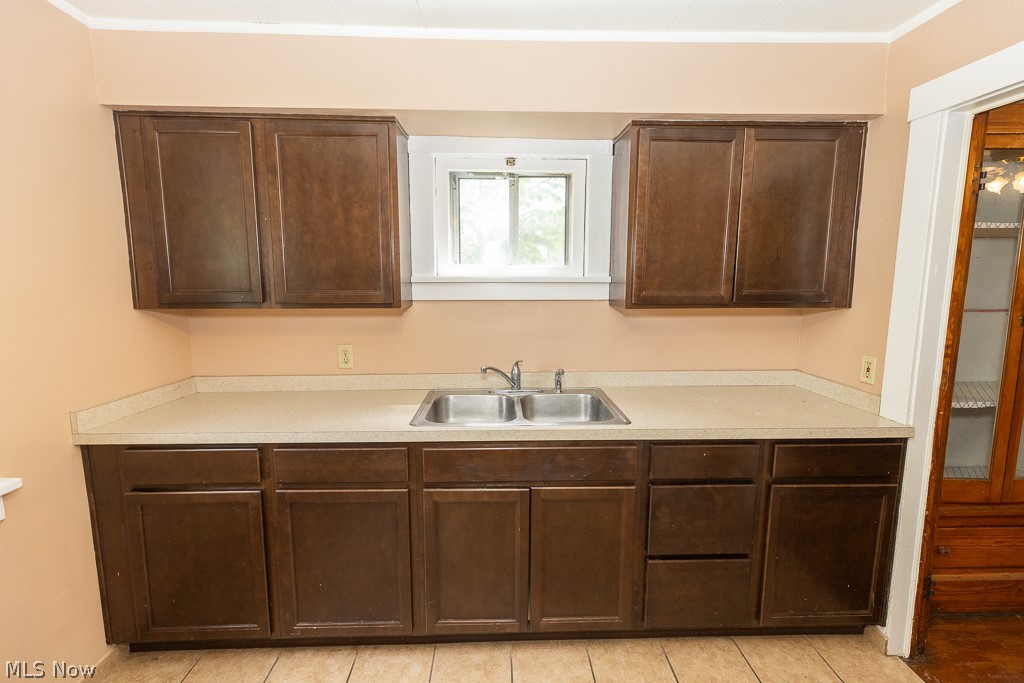 2700 Montclair Avenue Cleveland OH 44109