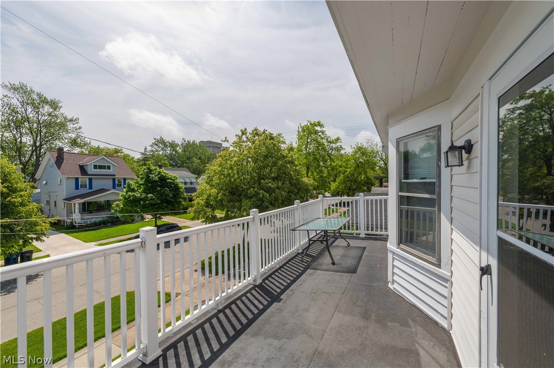 1296 Cook Avenue Lakewood OH 44107
