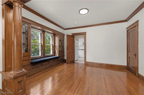 1296 Cook Avenue Lakewood OH 44107