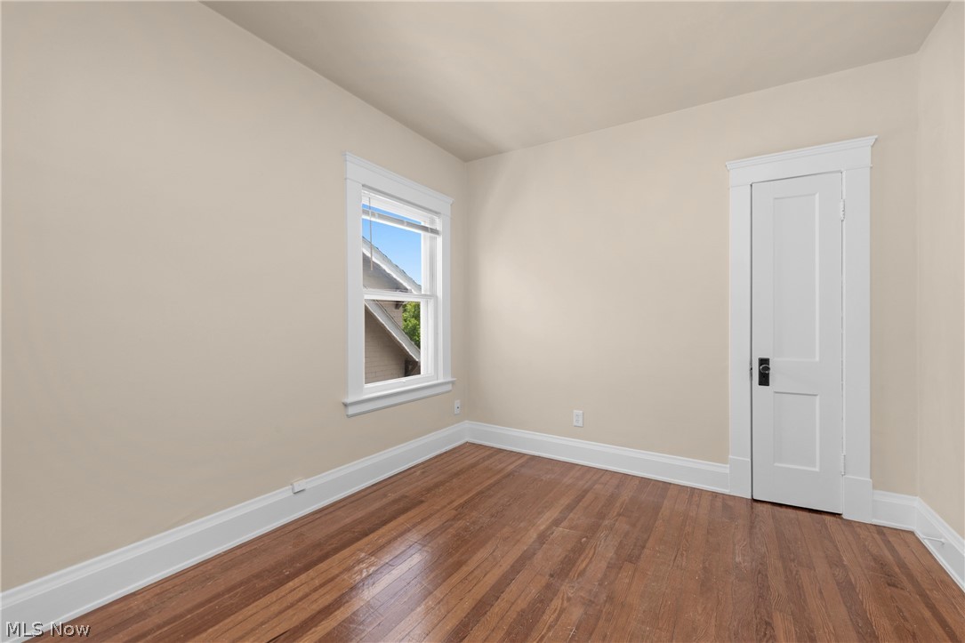 1296 Cook Avenue Lakewood OH 44107