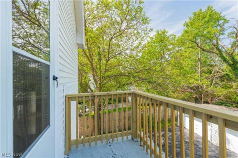 1296 Cook Avenue Lakewood OH 44107