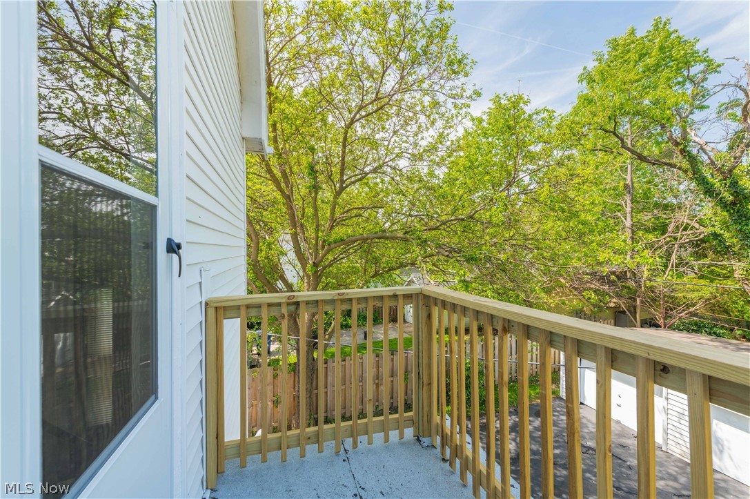 1296 Cook Avenue Lakewood OH 44107
