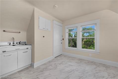 1296 Cook Avenue Lakewood OH 44107