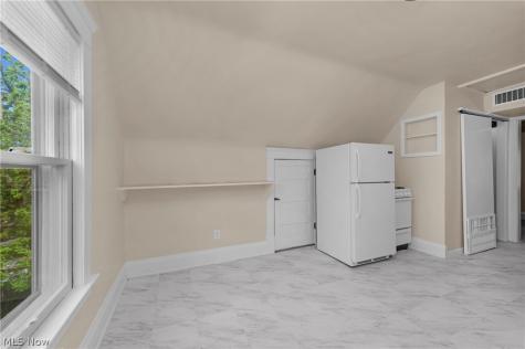 1296 Cook Avenue Lakewood OH 44107