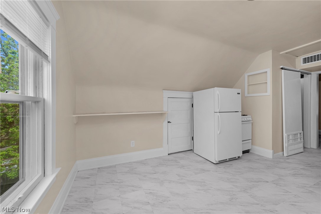 1296 Cook Avenue Lakewood OH 44107