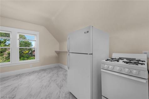 1296 Cook Avenue Lakewood OH 44107