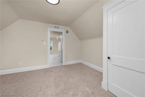 1296 Cook Avenue Lakewood OH 44107