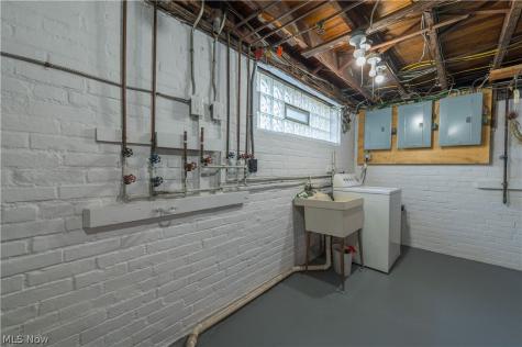 1296 Cook Avenue Lakewood OH 44107
