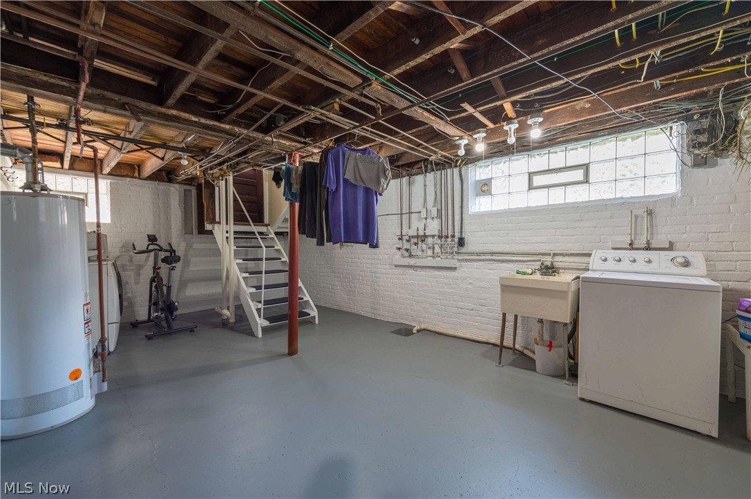 1296 Cook Avenue Lakewood OH 44107