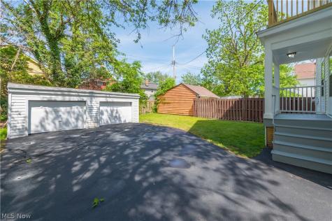 1296 Cook Avenue Lakewood OH 44107