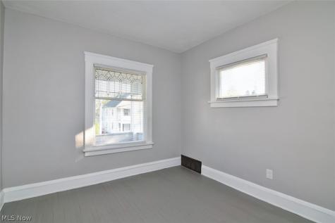 13710 Benwood Avenue Cleveland OH 44105
