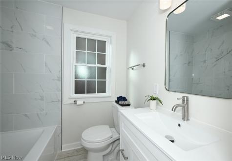 3624 Rolliston Road Shaker Heights OH 44120