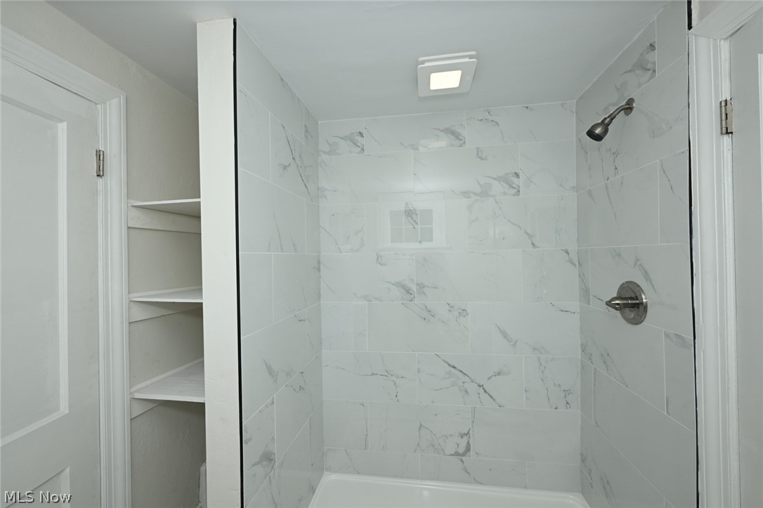 3624 Rolliston Road Shaker Heights OH 44120