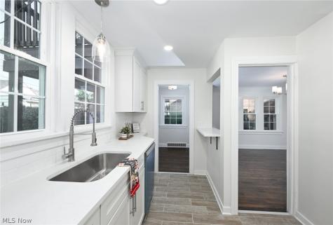 3624 Rolliston Road Shaker Heights OH 44120