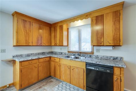 3322 Norman Avenue NW Canton OH 44709