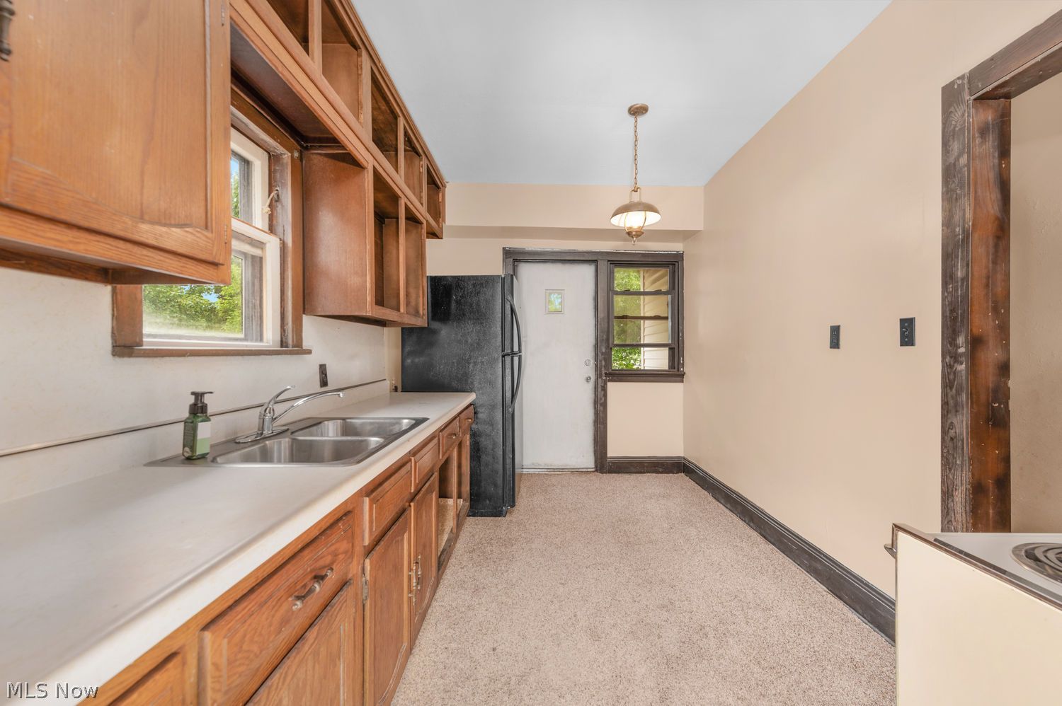 1332 W 105th Street Cleveland OH 44102