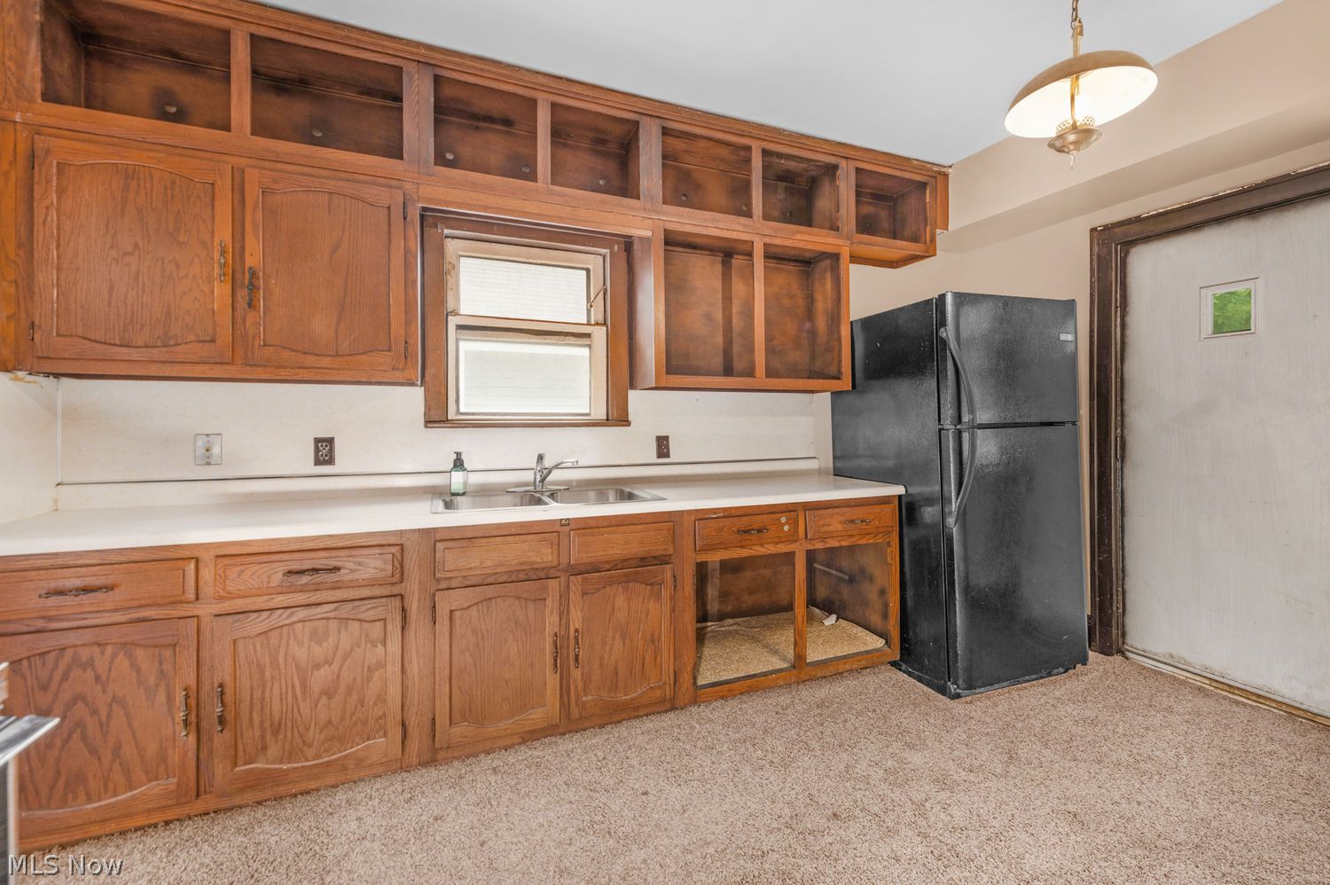 1332 W 105th Street Cleveland OH 44102