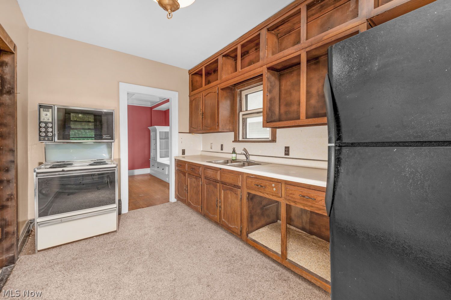 1332 W 105th Street Cleveland OH 44102