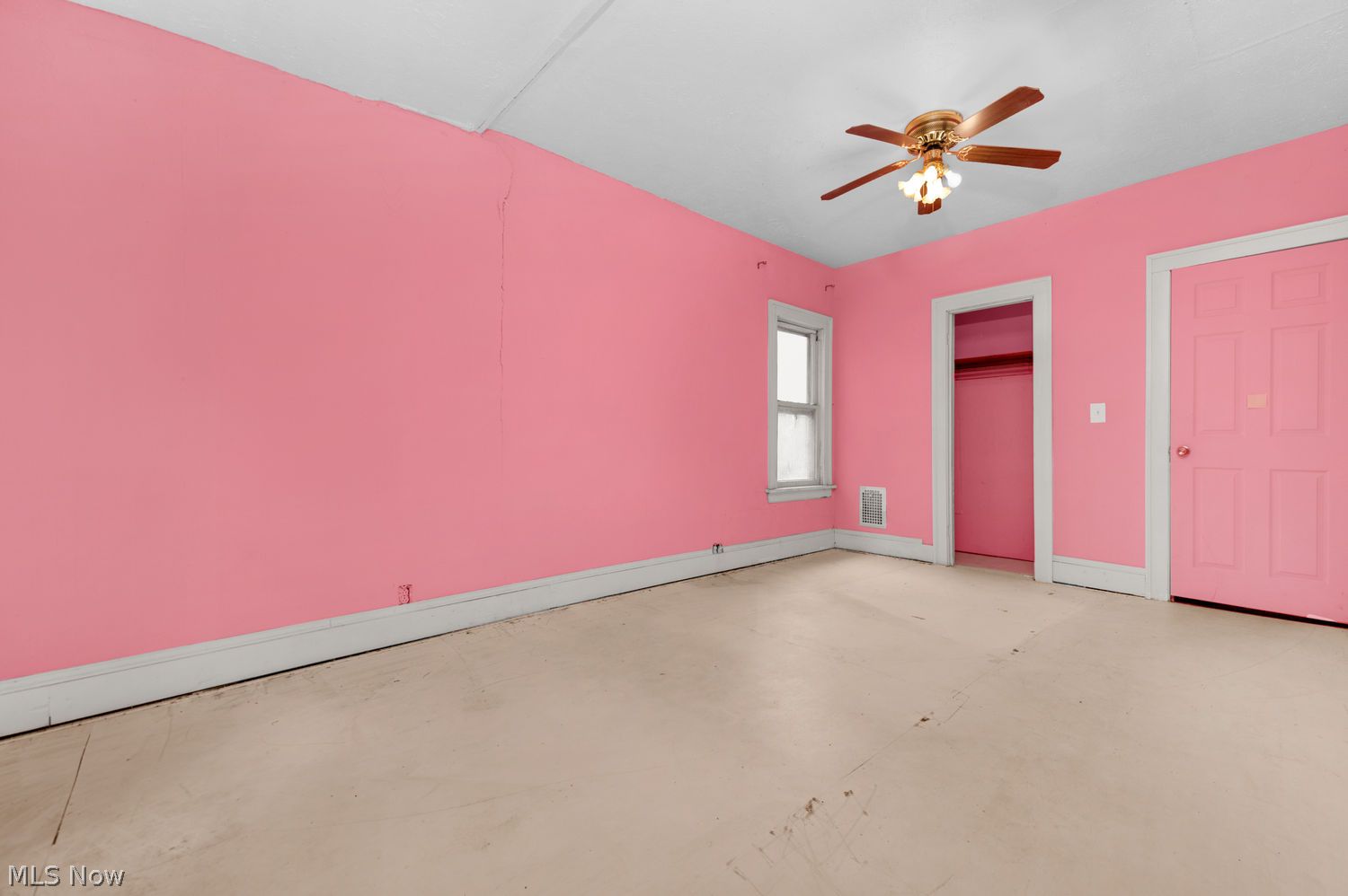 1332 W 105th Street Cleveland OH 44102