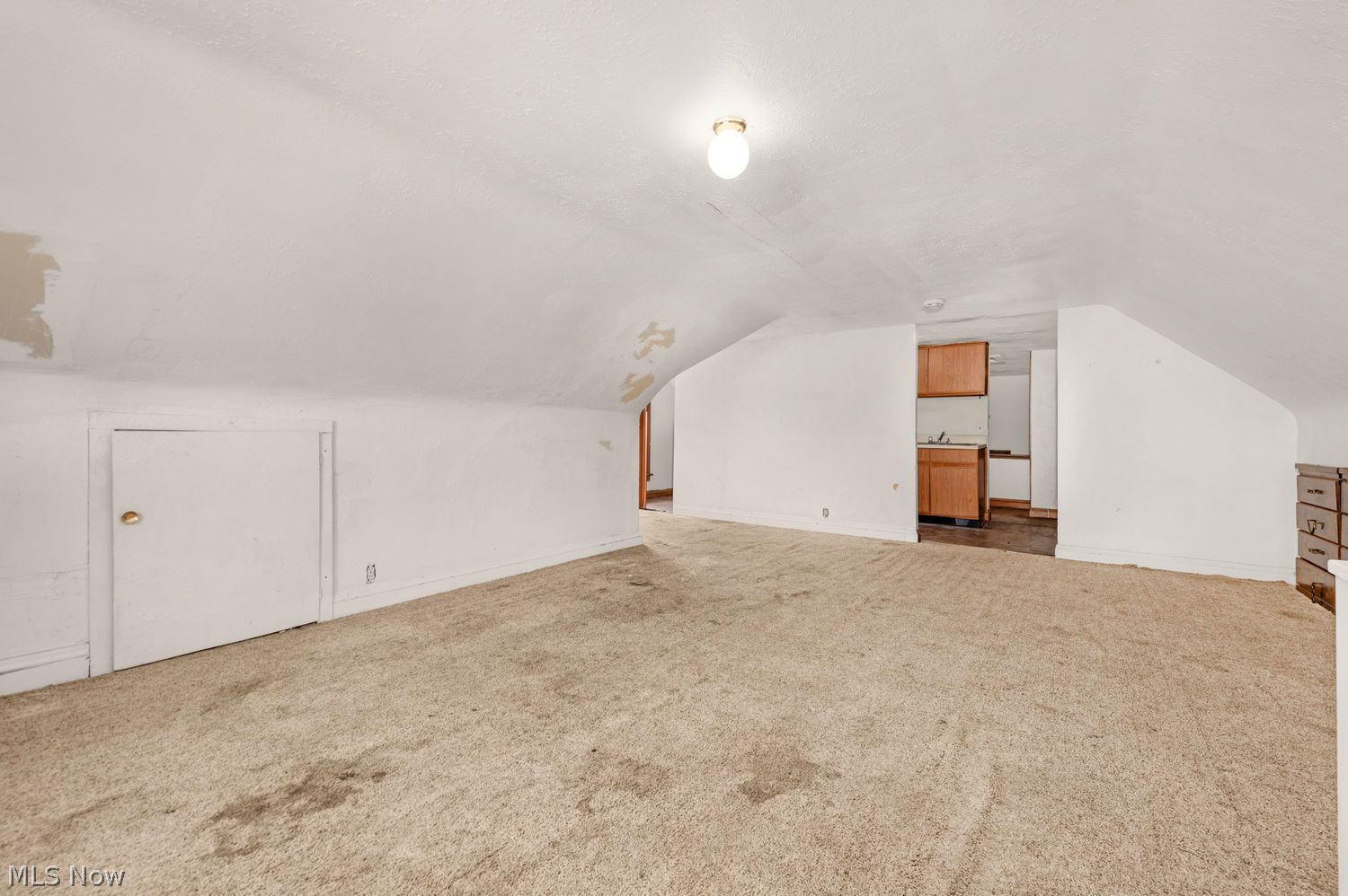 1332 W 105th Street Cleveland OH 44102