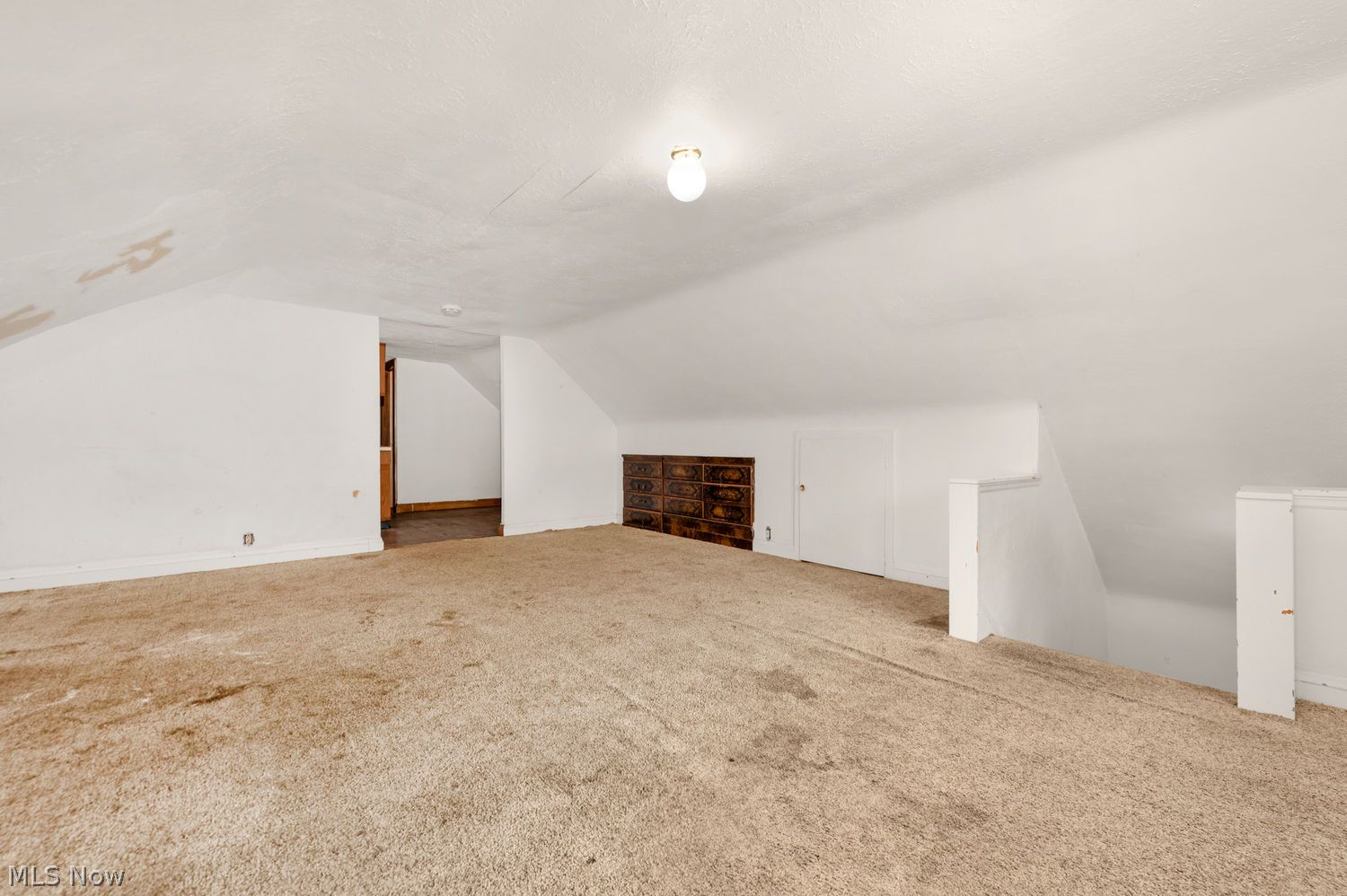 1332 W 105th Street Cleveland OH 44102