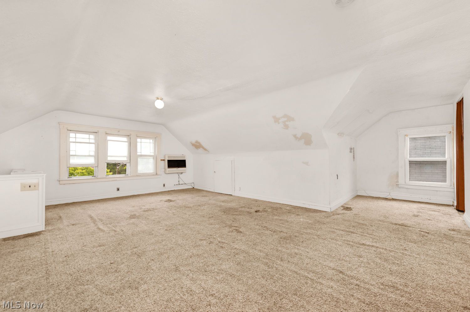 1332 W 105th Street Cleveland OH 44102