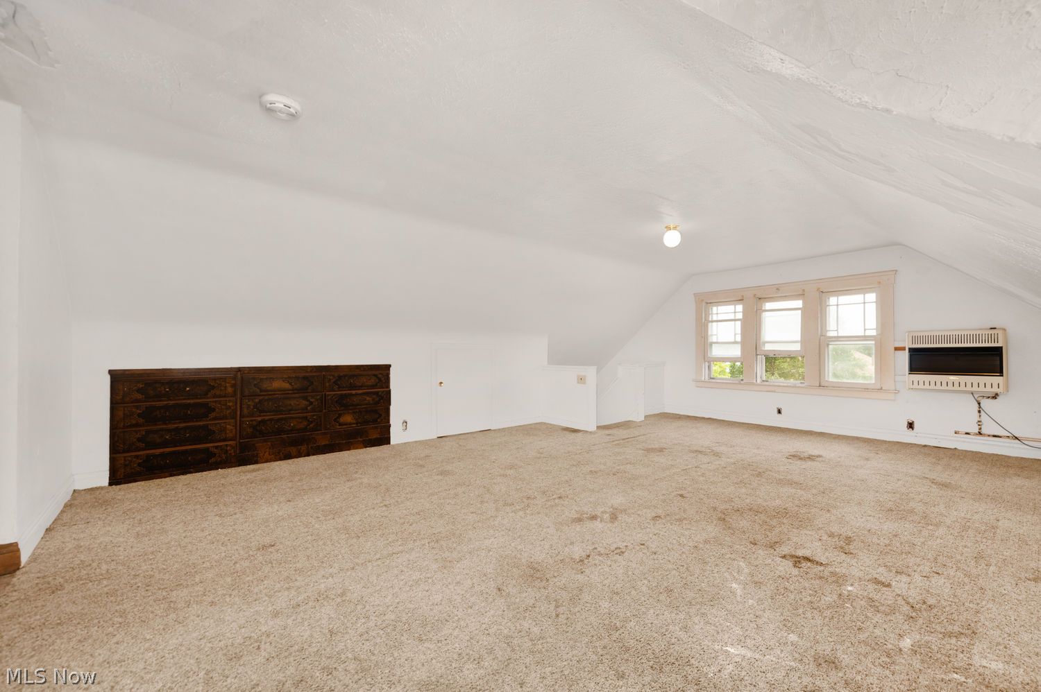1332 W 105th Street Cleveland OH 44102