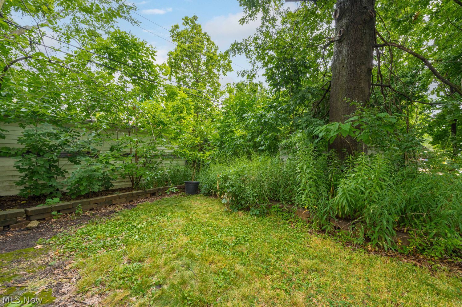 1332 W 105th Street Cleveland OH 44102
