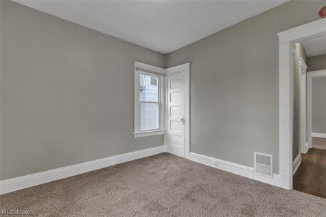 13608 Earlwood Road Cleveland OH 44110
