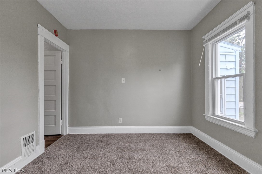 13608 Earlwood Road Cleveland OH 44110