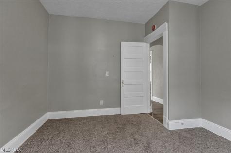 13608 Earlwood Road Cleveland OH 44110