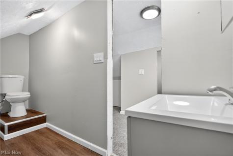 13608 Earlwood Road Cleveland OH 44110