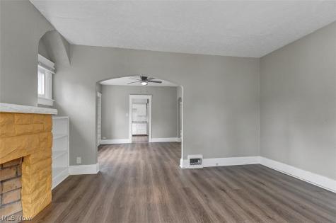 13608 Earlwood Road Cleveland OH 44110