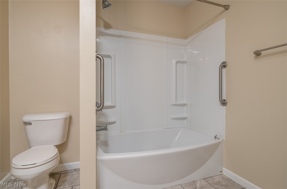 314 - 318 Esther Court NW New Philadelphia OH 44663