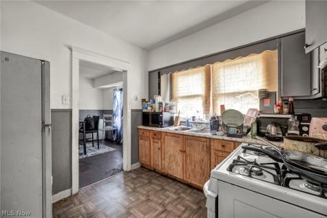 1835 Reyburn Road Cleveland OH 44112