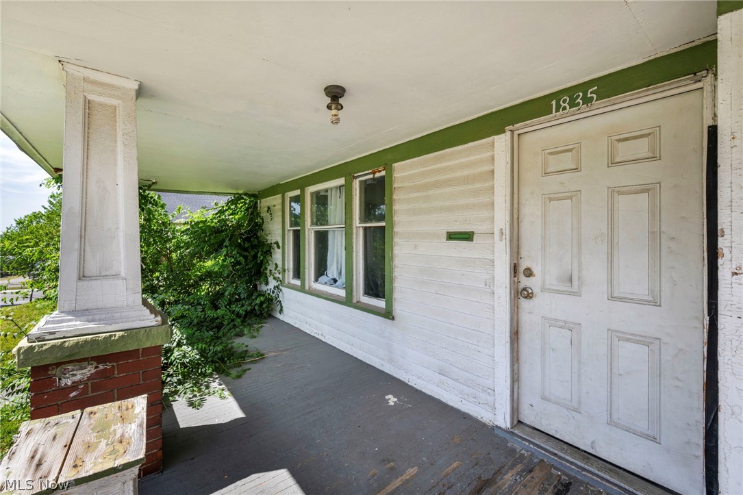 1835 Reyburn Road Cleveland OH 44112