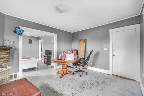 1835 Reyburn Road Cleveland OH 44112
