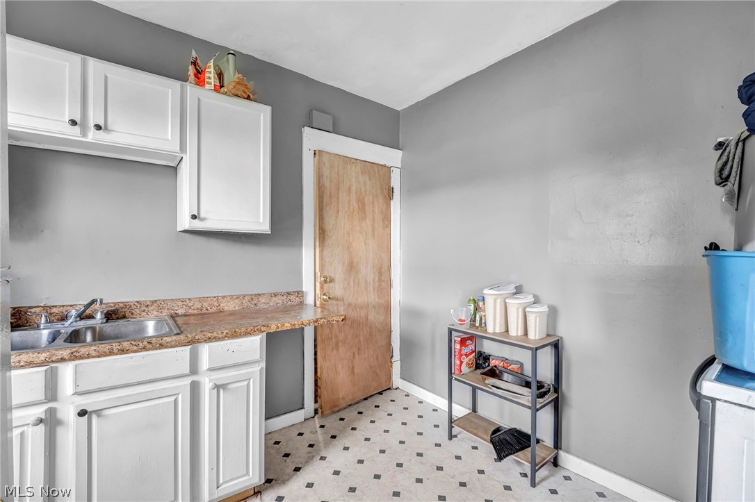 1835 Reyburn Road Cleveland OH 44112