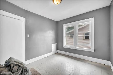 1835 Reyburn Road Cleveland OH 44112