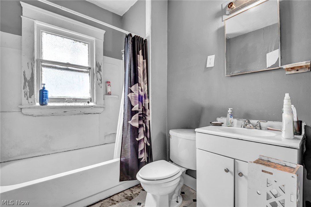 1835 Reyburn Road Cleveland OH 44112